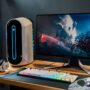 Setup PC gaming moderne avec éclairage RGB